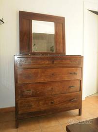 Cassettone d'antiquariato stile Liberty