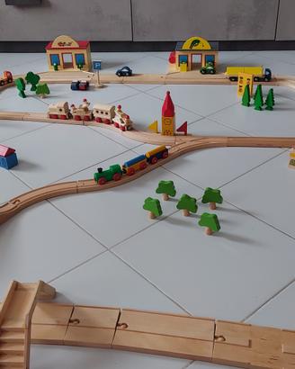 Pista Trenino in legno + Strada Macchine e Città