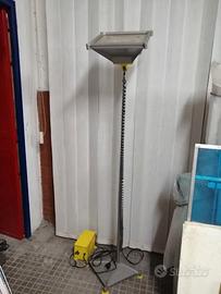 Lampada da terra Lingotto di Renzo Piano