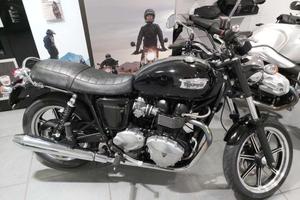 TRIUMPH Bonneville 865 T100 SE