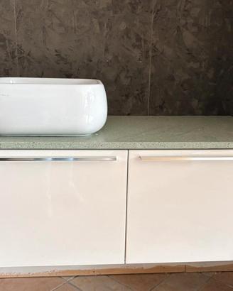 MOBILE BAGNO SOSPESO