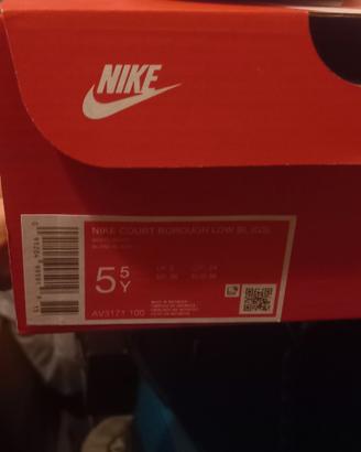 4 paia di scarpe