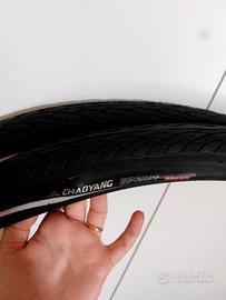 due copertoni nuovi 700x42c