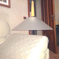 LAMPADA IN VETRO E LEGNO DI FAGGIO PER CUCINA