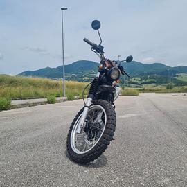 Honda SLR 650 Scrambler Rat Style Unica KM 7.477