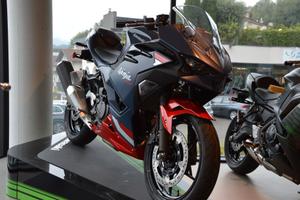 KAWASAKI NINJA 500 SE