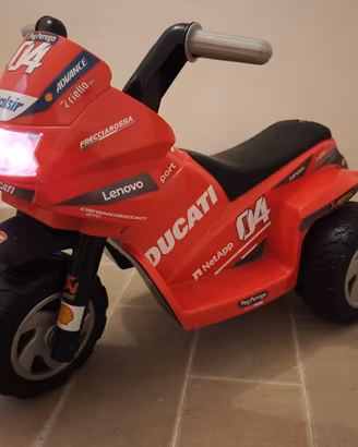 Mini moto elettrica Ducati Peg Perego 