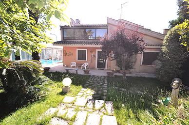 Rif. 9681 -Villa con Piscina " Pianetti "