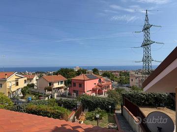 Villetta a schiera di 105 m² con 4 locali e box au