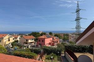 Villetta a schiera di 105 m² con 4 locali e box au