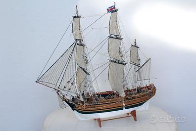 Veliero in legno HMS BOUNTY 1775 da collezione