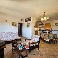 Appartamento ammobiliato,ristrutturato in Collodi