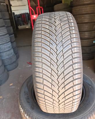 Treno gomme 235/60/18 Pirelli All Season