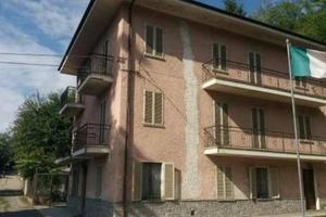 Immobile in asta di 289 m² con più di 5 locali a M