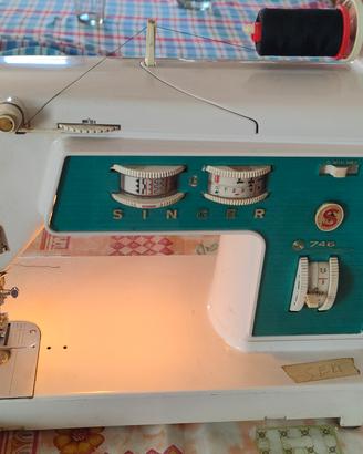 macchina da cucito Singer 746 S