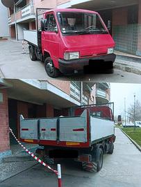 Camion Nissan Trade