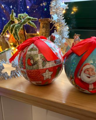 5 palle natalizie con luci led integrate