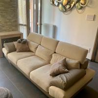 Divano Poltronesofà modello Valdena 4 posti