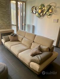 Divano Poltronesofà modello Valdena 4 posti