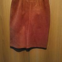 Gonna tubino in pelle scamosciata