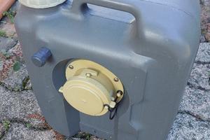 Tanica Caravan Camper Acque Nere Grigie 21 litri
