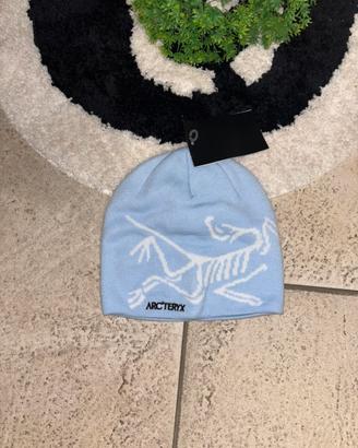 cappello beanie arc teryx azzurro
