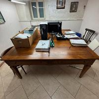 Vendi tavolo quadrato 165x165 in noce massello