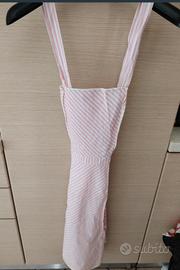 grembiule rosa da cucina