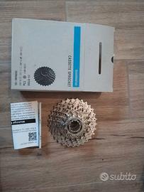 SHIMANO 105 (cassetta + dischi + camera d'aria)