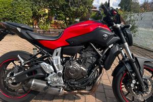 Yamaha Mt 07 -  (2014) perfette condizioni 26545km