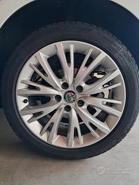 4 cerchi + 4 gomme invernali per giulietta r17