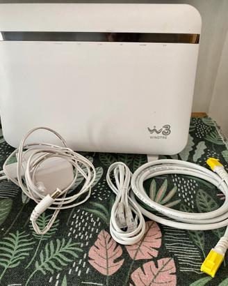 MODEM WIND-TRE 2pz +ONT Zyxel (20€ l’uno)