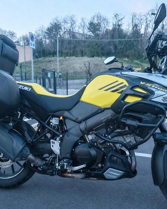 Suzuki V-Strom 1000 2017 Full accessoriata