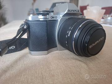 Fotocamera mirrorless Olympus OM-D E-M10