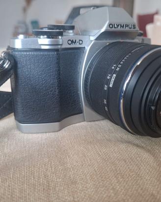 Fotocamera mirrorless Olympus OM-D E-M10