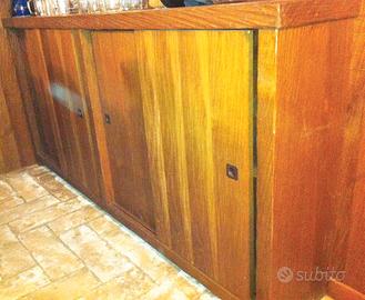 Arredamento stile rustico per taverna