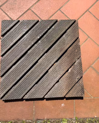 Pavimento esterno in legno