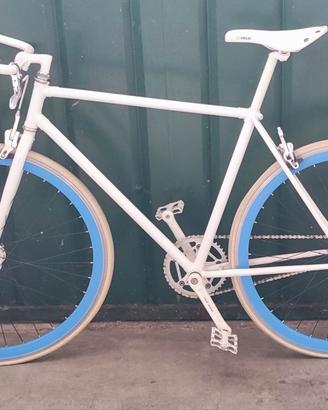 BICICLETTA SCATTO FISSO