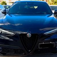 Stelvio q4 210  24999 leggere bene