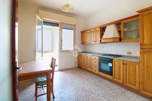 4 LOCALI A PISA