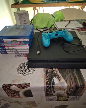 PS4 Slim + Giochi PS4 + Joystick PS4