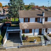 VILLA A SCHIERA A GORLA MINORE