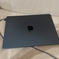 MacBook Air M2 da 13,6” con chip Apple M2