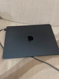 MacBook Air M2 da 13,6” con chip Apple M2