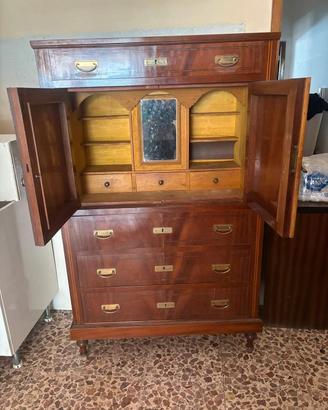 Mobile Antico