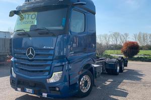MERCEDES-BENZ ACTROS 2551 MOTRICE A TELAIO