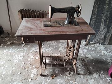 MACCHINA DA CUCIRE ANTICA SINGER