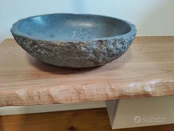 Lavabo in pietra 