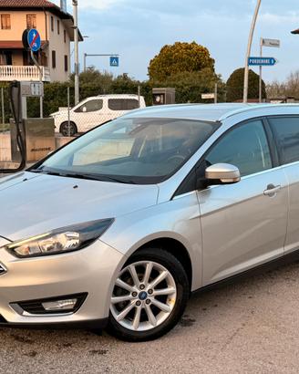 FORD FOCUS SW Titanium