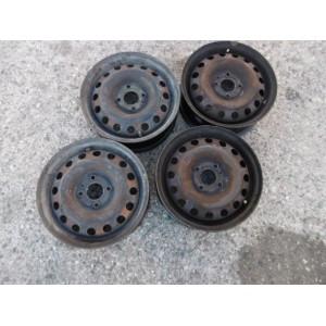 4 cerchi 15" Renault Dacia Nissan e altre 